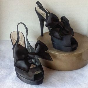STUART WEITZMAN Black Satin Bow Platform Heel